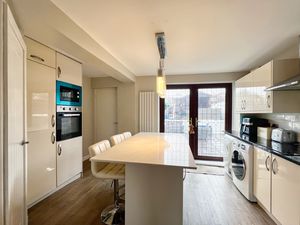 Photo 19- click for photo gallery